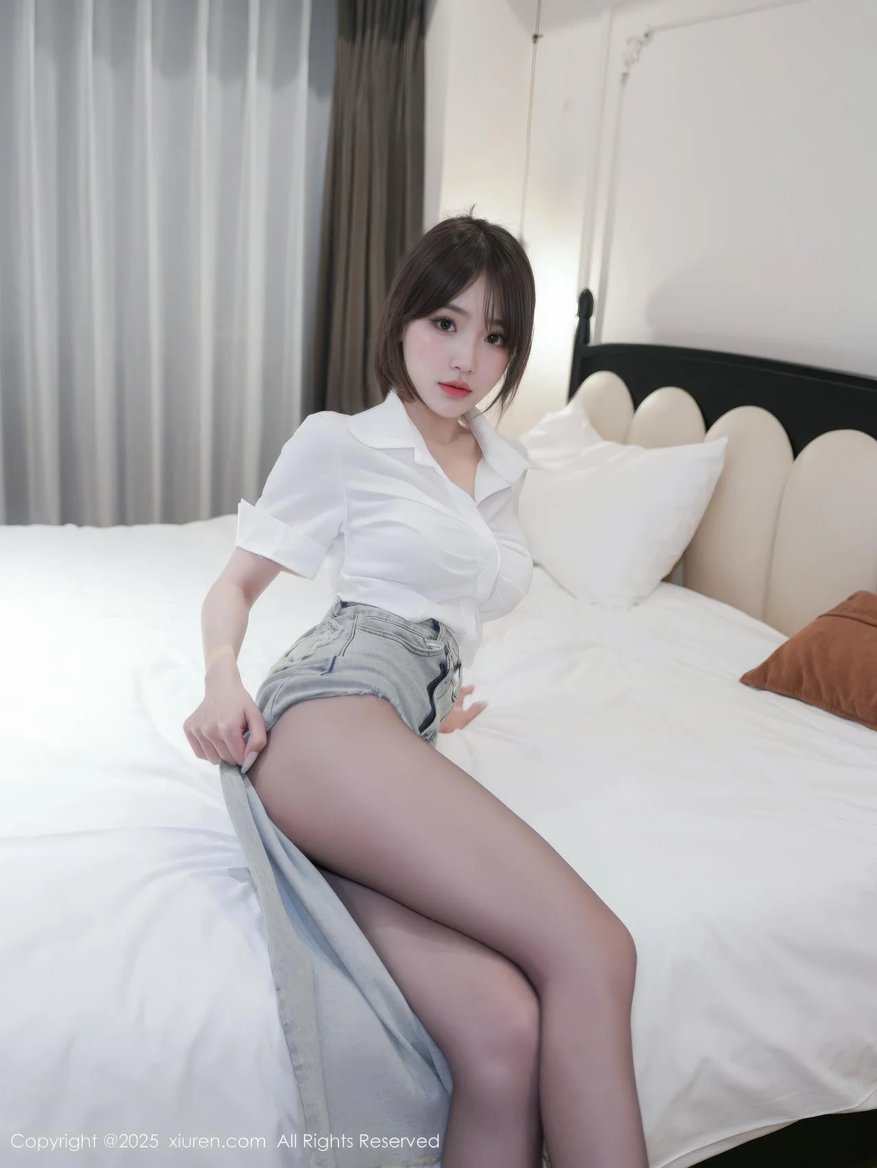 XiuRen 秀人 No.10294 汁汁 白色T恤黑丝 - 3