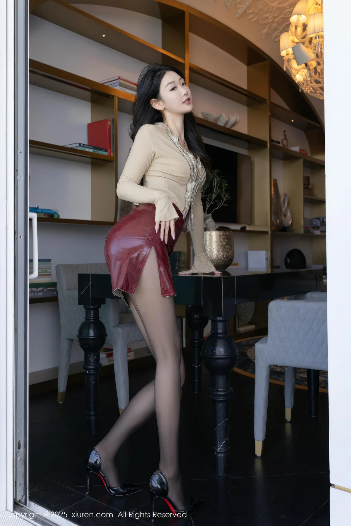 XiuRen 秀人 No.10296 唐安琪 红色皮裙曼妙身姿 - 6