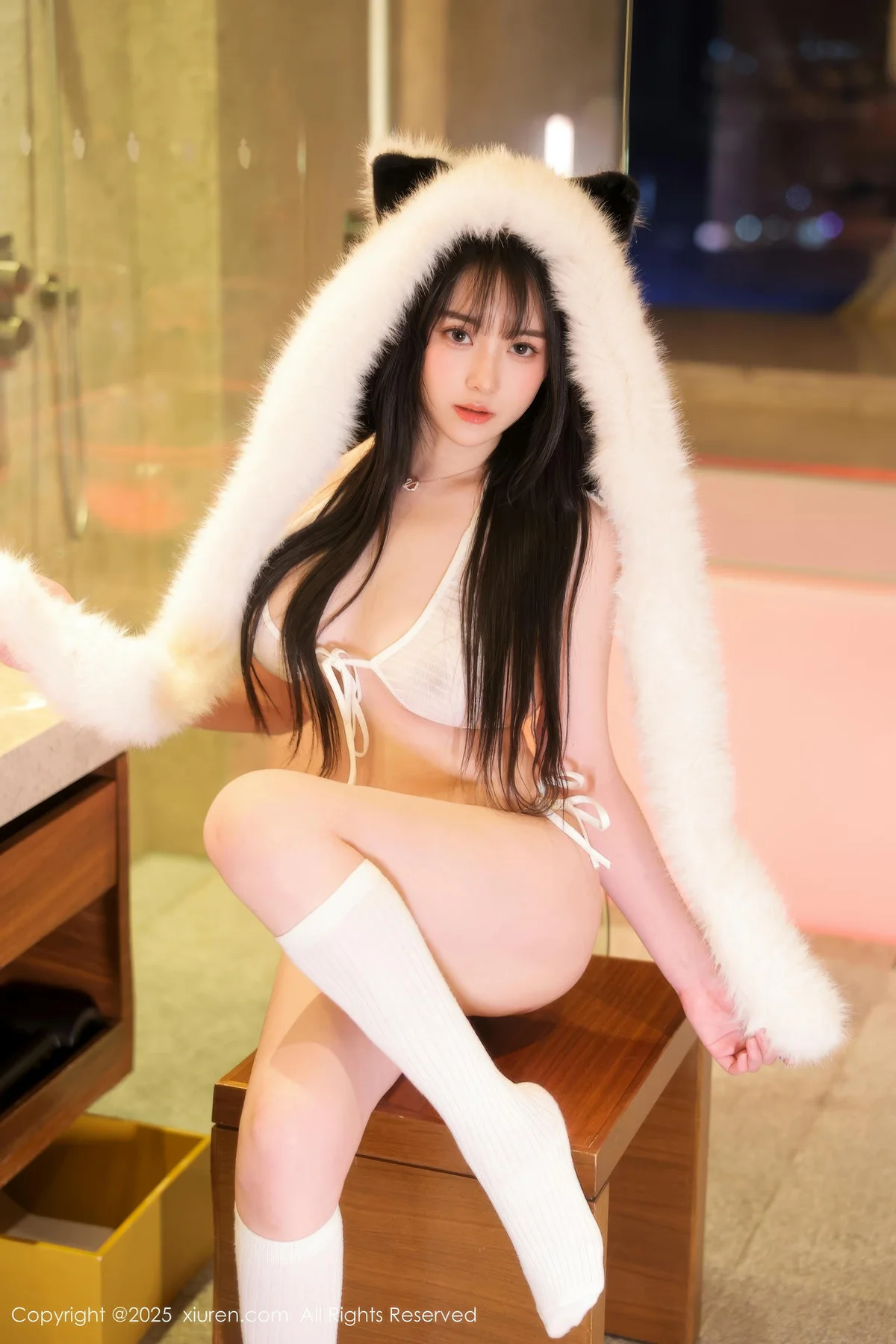 XiuRen 秀人 No.10302 软情 诱人白色丝袜情趣私房 - 7