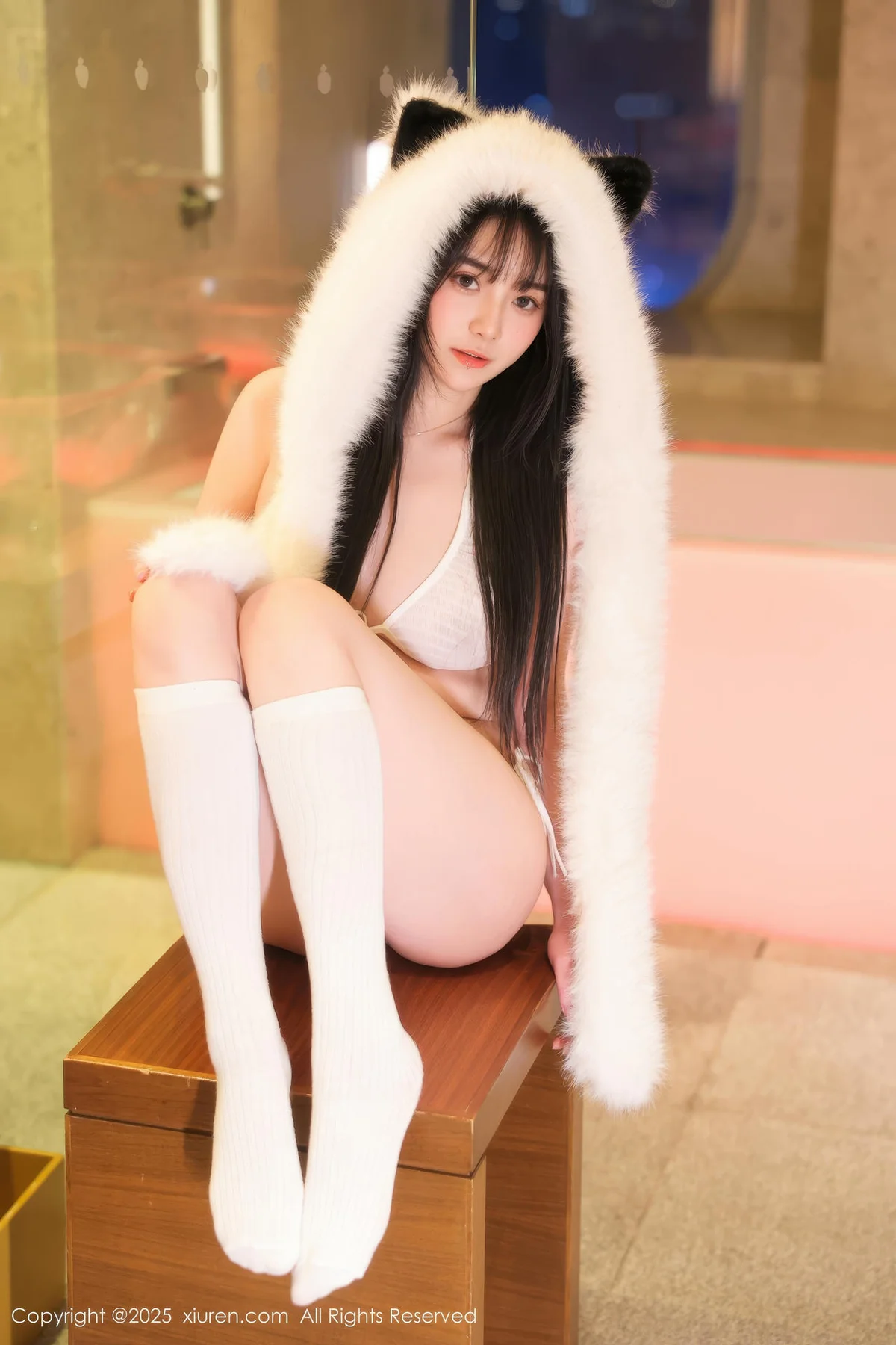 XiuRen 秀人 No.10302 软情 诱人白色丝袜情趣私房 - 8