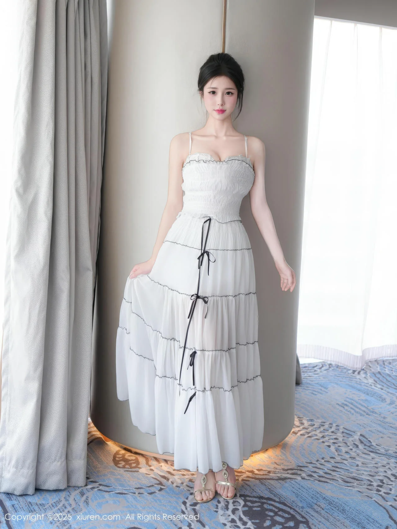 XiuRen 秀人 No.10310 奶芙酱-EVA白色连衣裙香肩美女 - 6