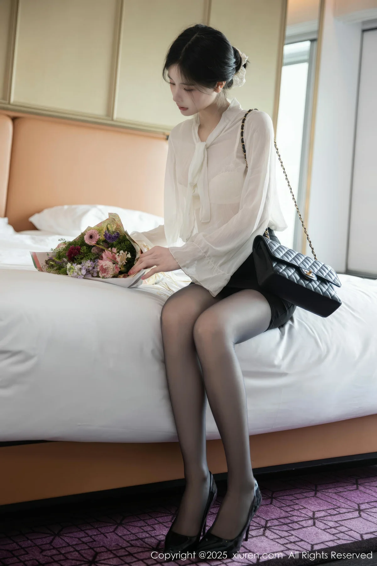 XiuRen 秀人 No.10319 布丁wow 白色上衣黑色短裙 - 4