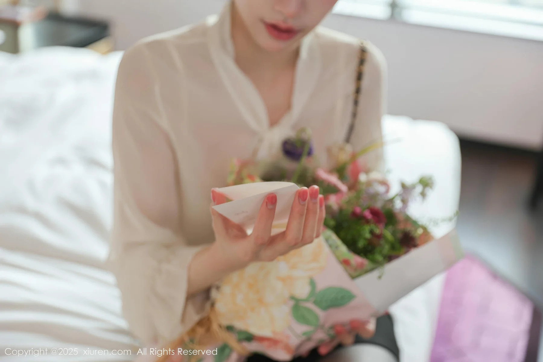 XiuRen 秀人 No.10319 布丁wow 白色上衣黑色短裙 - 9