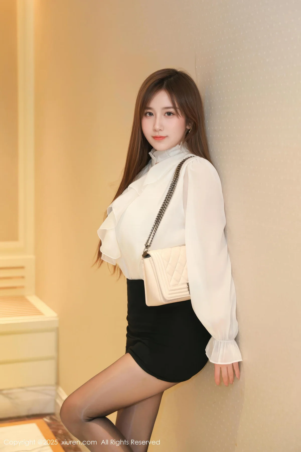 XiuRen 秀人 No.10342 小肉肉咪 OL魅惑黑丝 - 3