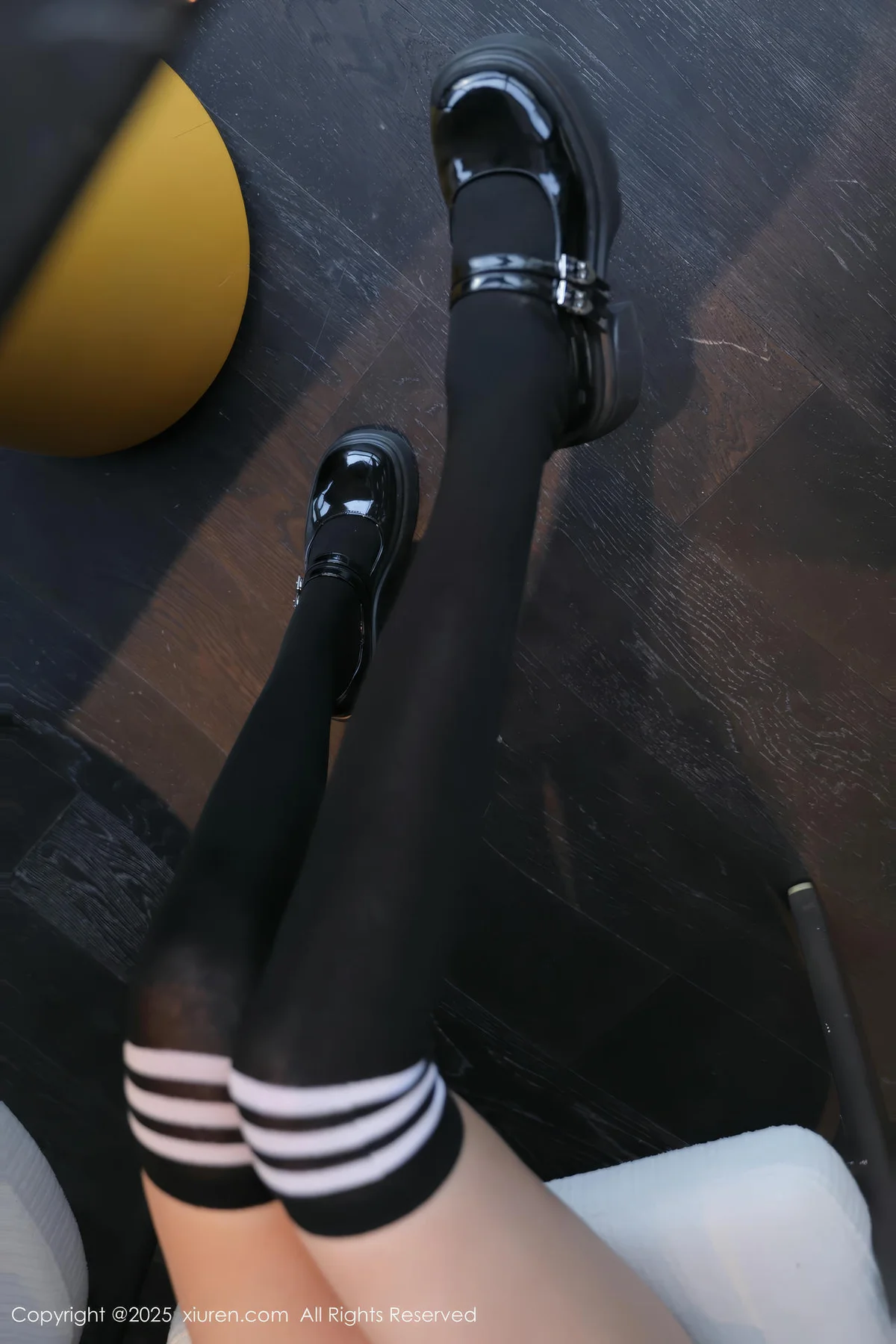 XiuRen 秀人 No.10351 Candy糖糖 JK制服性感 - 1