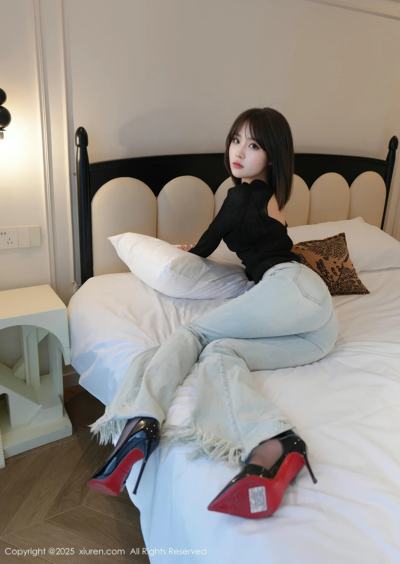 XiuRen 秀人 No.10374 汁汁 蓝色牛仔裤 - 2