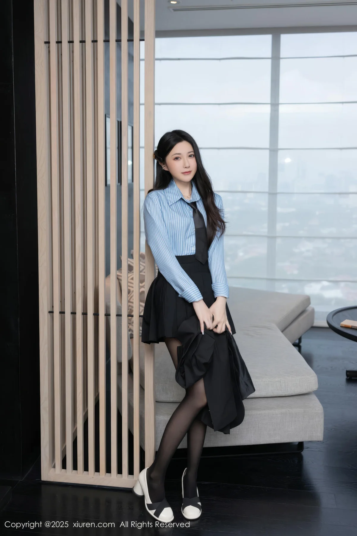 XiuRen 秀人 No.10412 鱼子酱Fish 黑色短裙婀娜动人身段 - 6