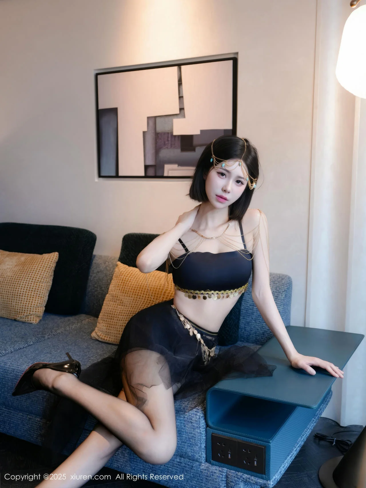 XiuRen 秀人 No.10427 奶芙酱-EVA 短发性感魅惑黑丝 - 4