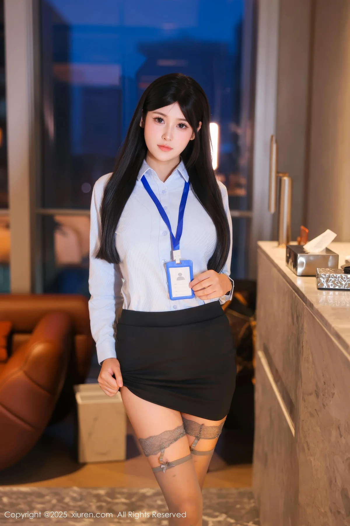 XiuRen 秀人 No.10440 余安安 蓝色OL灰色丝袜 - 3