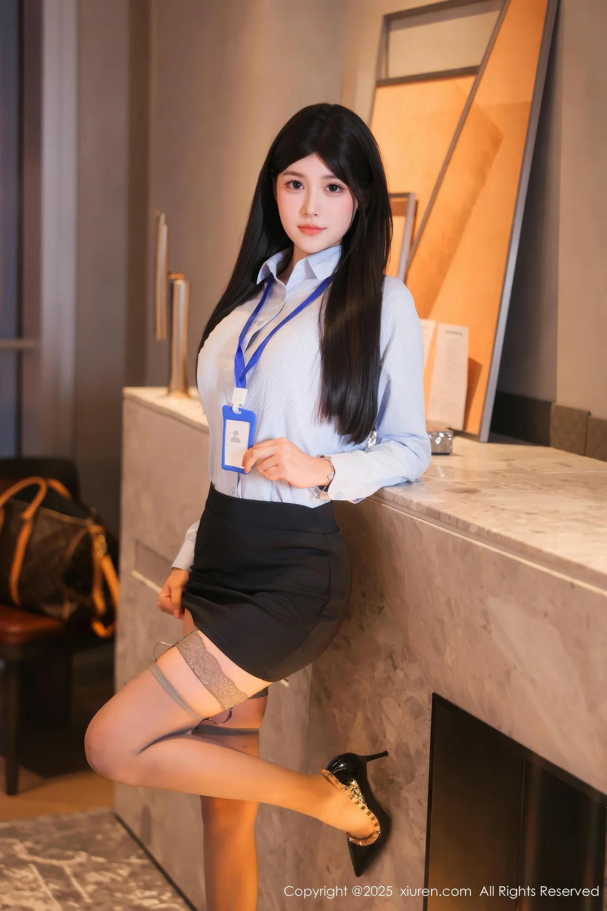 XiuRen 秀人 No.10440 余安安 蓝色OL灰色丝袜 - 4