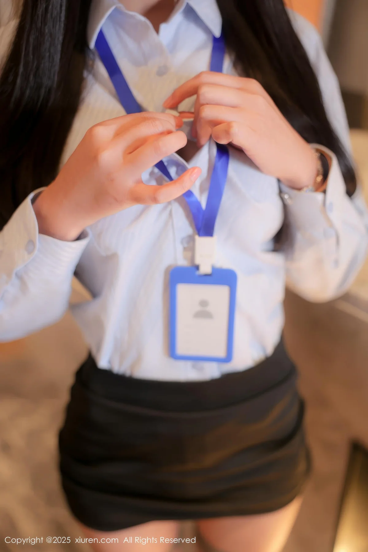 XiuRen 秀人 No.10440 余安安 蓝色OL灰色丝袜 - 9