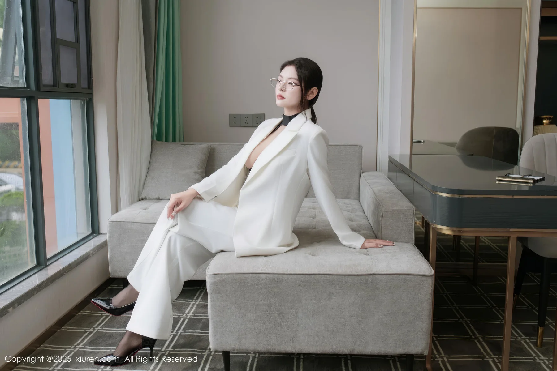 XiuRen 秀人 No.10464 冬安 白色衣西服套装ol - 1