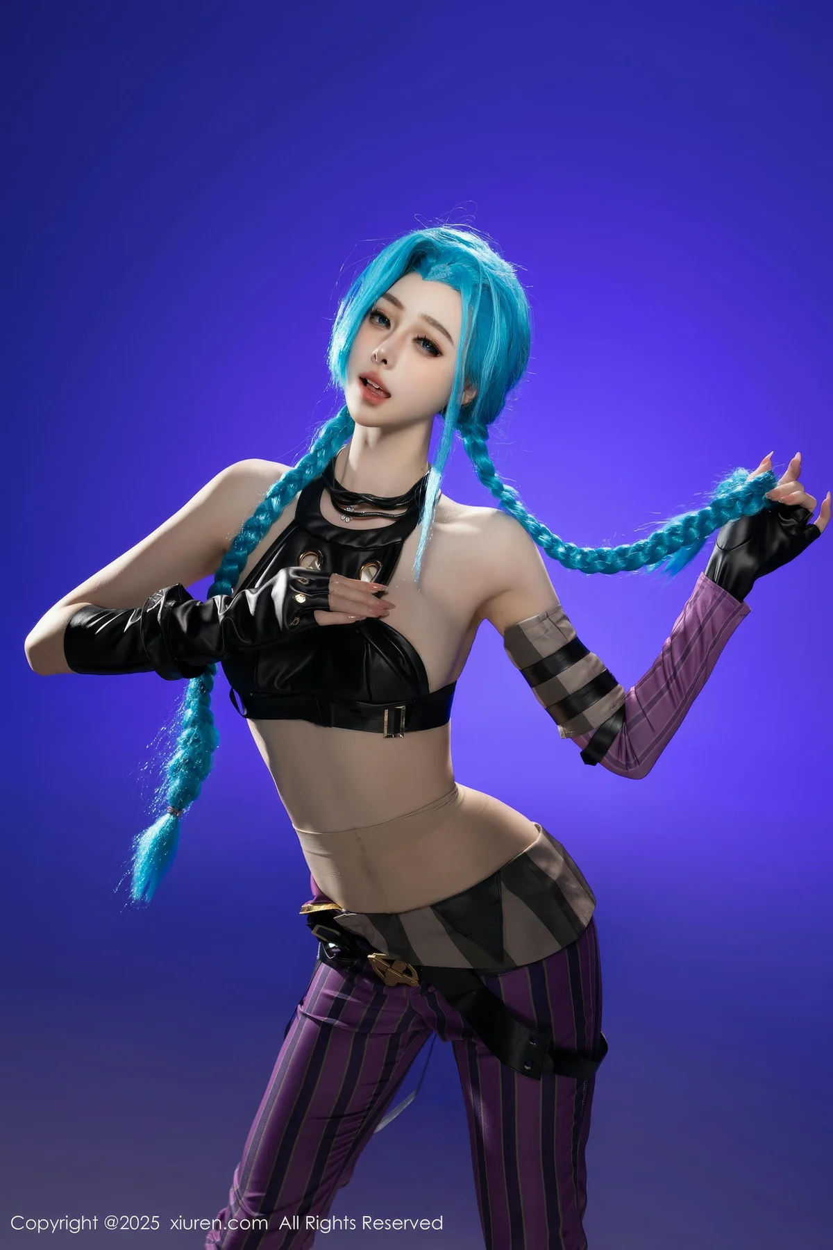 XiuRen 秀人 No.10479 小逗逗 性感Cosplay装扮肉色丝袜 - 5