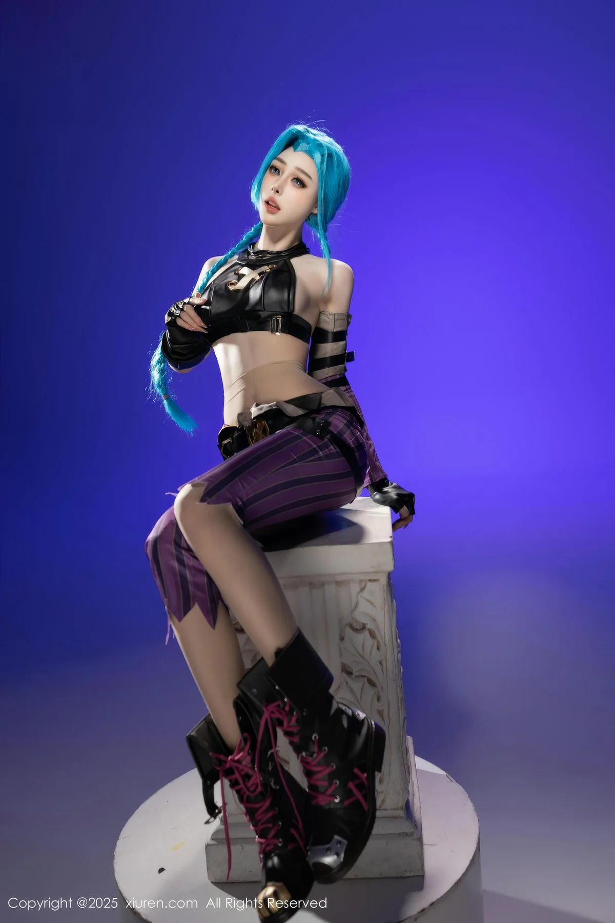 XiuRen 秀人 No.10479 小逗逗 性感Cosplay装扮肉色丝袜 - 8