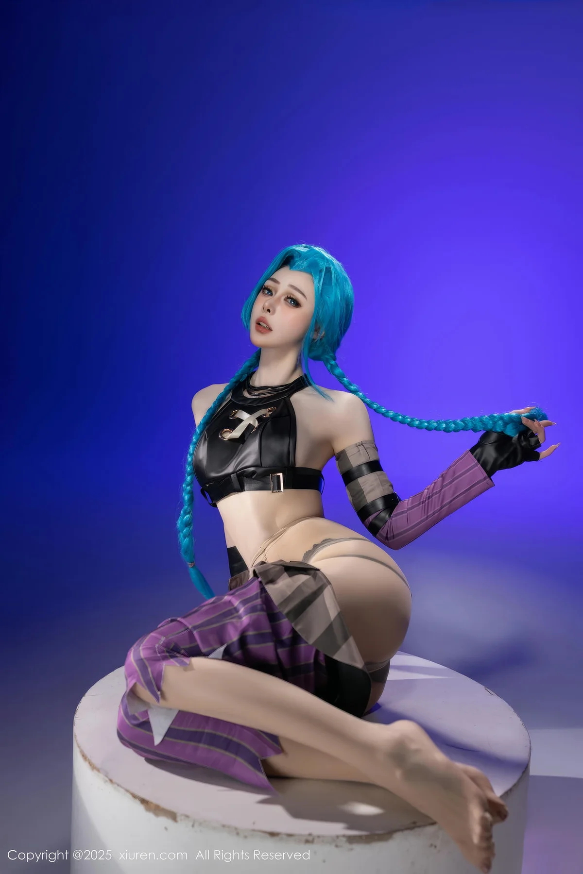 XiuRen 秀人 No.10479 小逗逗 性感Cosplay装扮肉色丝袜 - 9