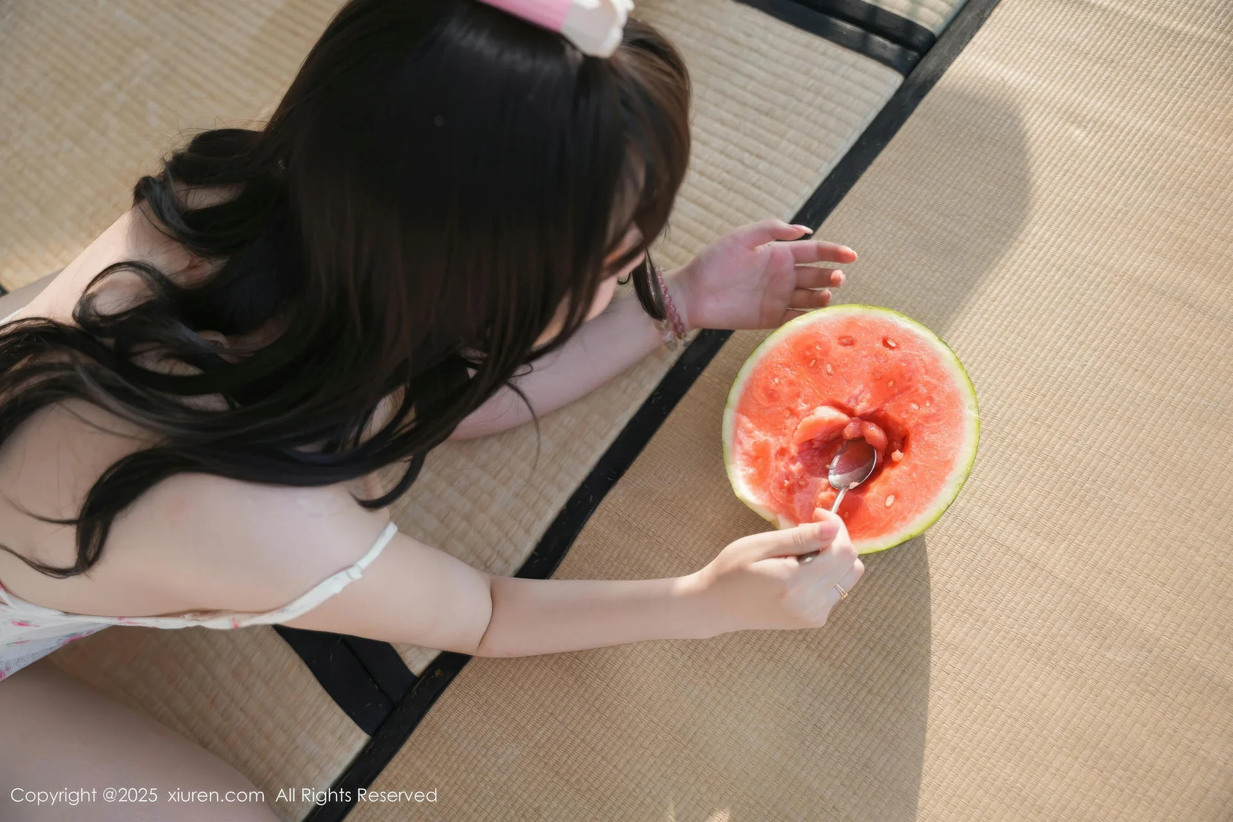 XiuRen 秀人 No.10483 软情 白色情趣吊带白色丝袜 - 9