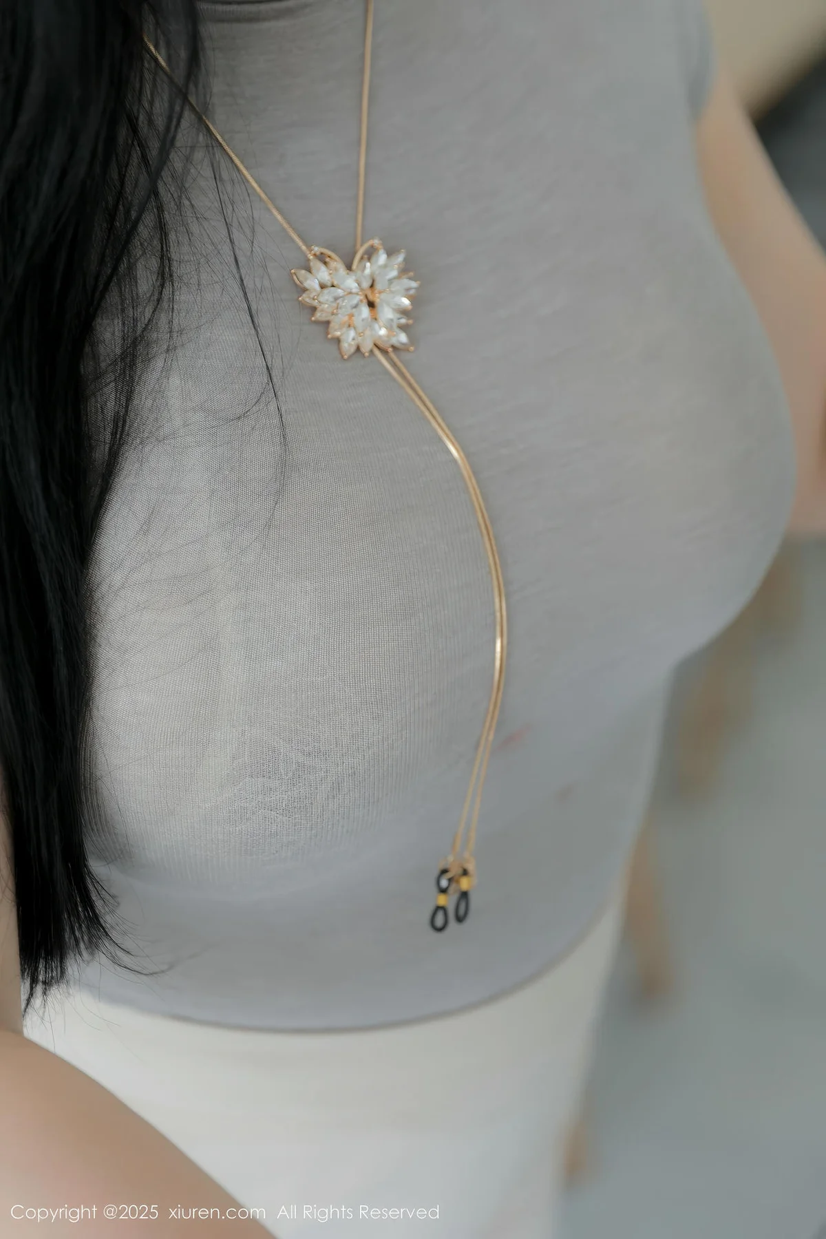 XiuRen 秀人 No.10488 王婉悠Queen 灰色OL服饰原色丝袜 - 3