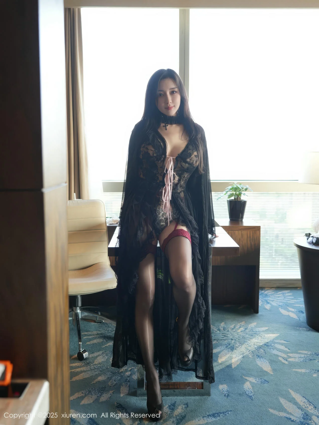XiuRen 秀人 No.10490 苏一诺 黑色睡袍魅惑黑丝 - 6