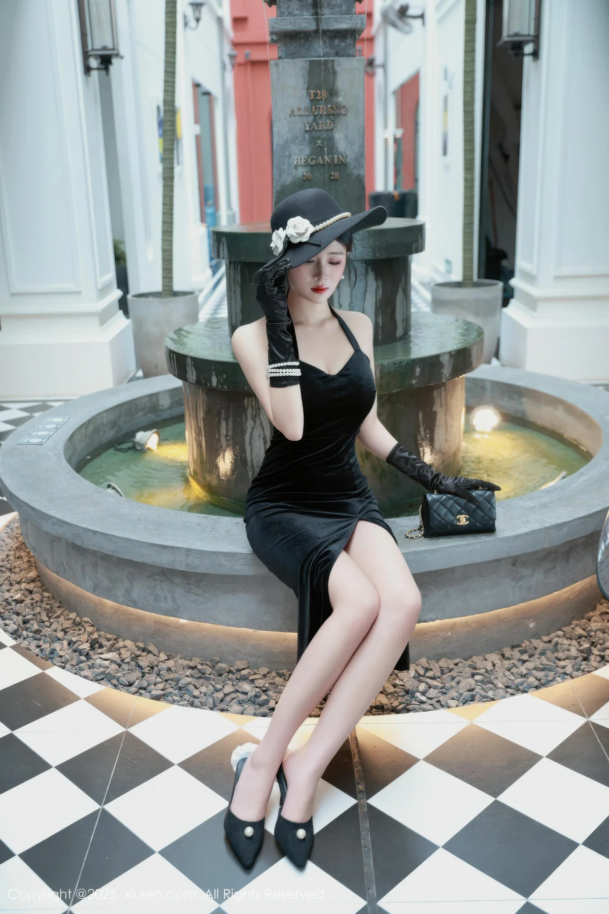 XiuRen 秀人 No.10509 南乔 黑色连衣裙街拍 - 5