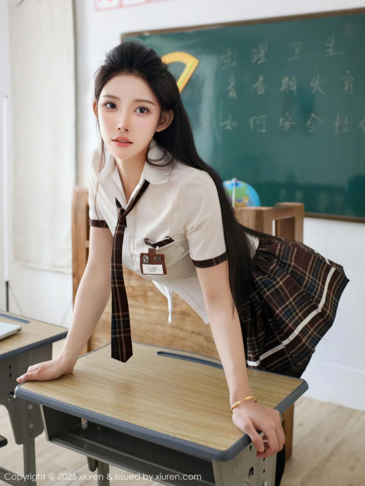 XiuRen 秀人 No.10512 梨霜儿 性感学妹制服 - 5
