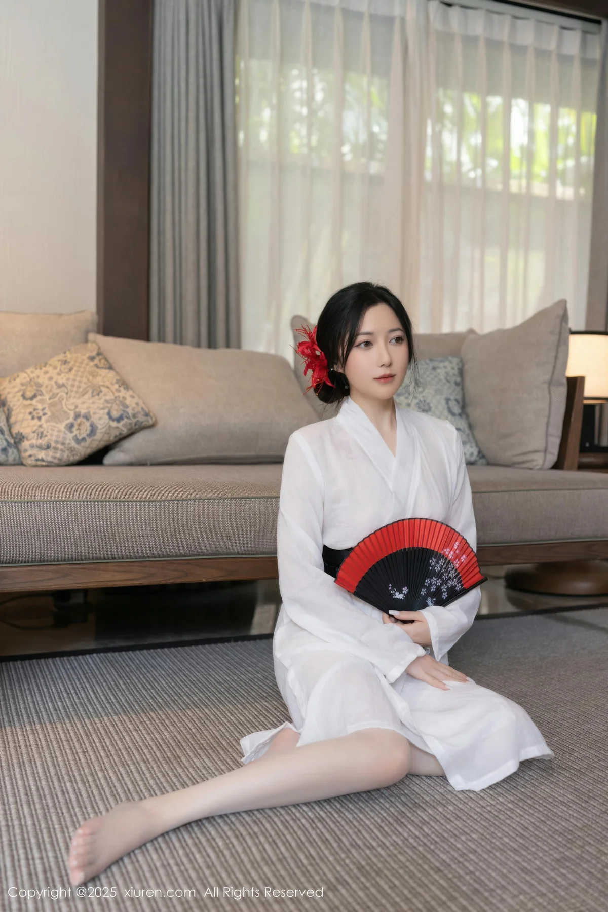 XiuRen 秀人 No.10514 鱼子酱Fish  诱人白色丝袜 - 1