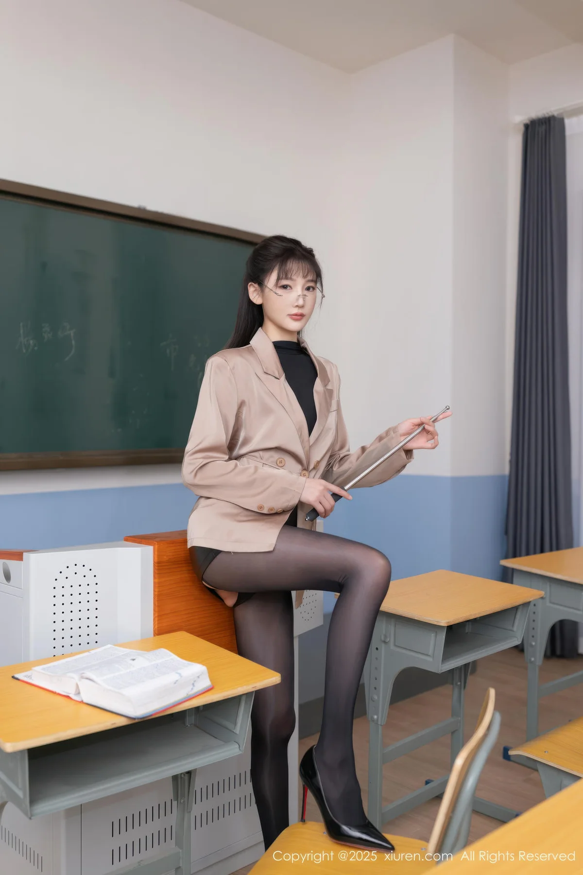 XiuRen 秀人 No.10558 陆萱萱 教室场景拍摄 - 4