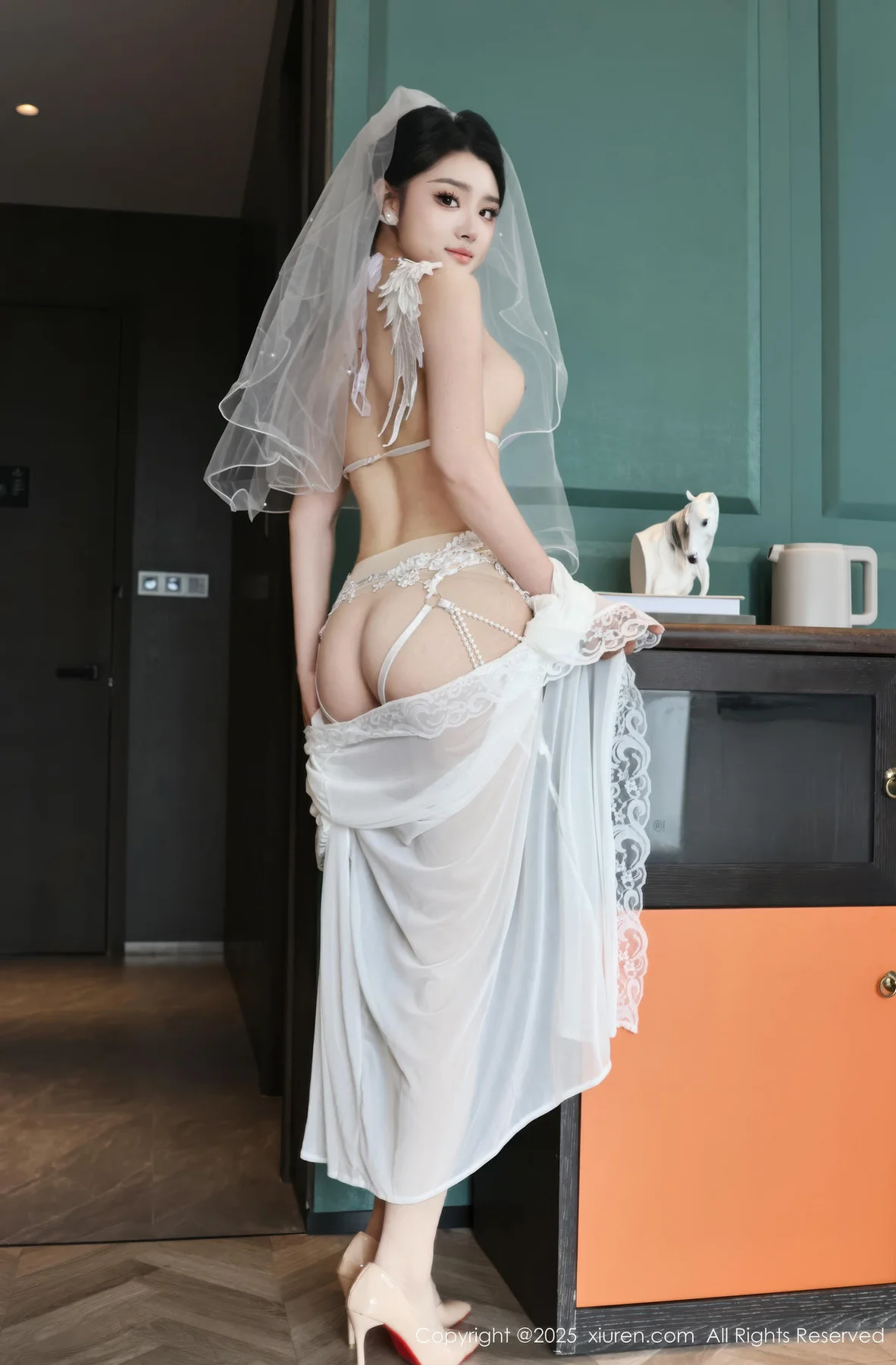 XiuRen 秀人 No.10559 糯梨子 白色婚纱搭配 - 5