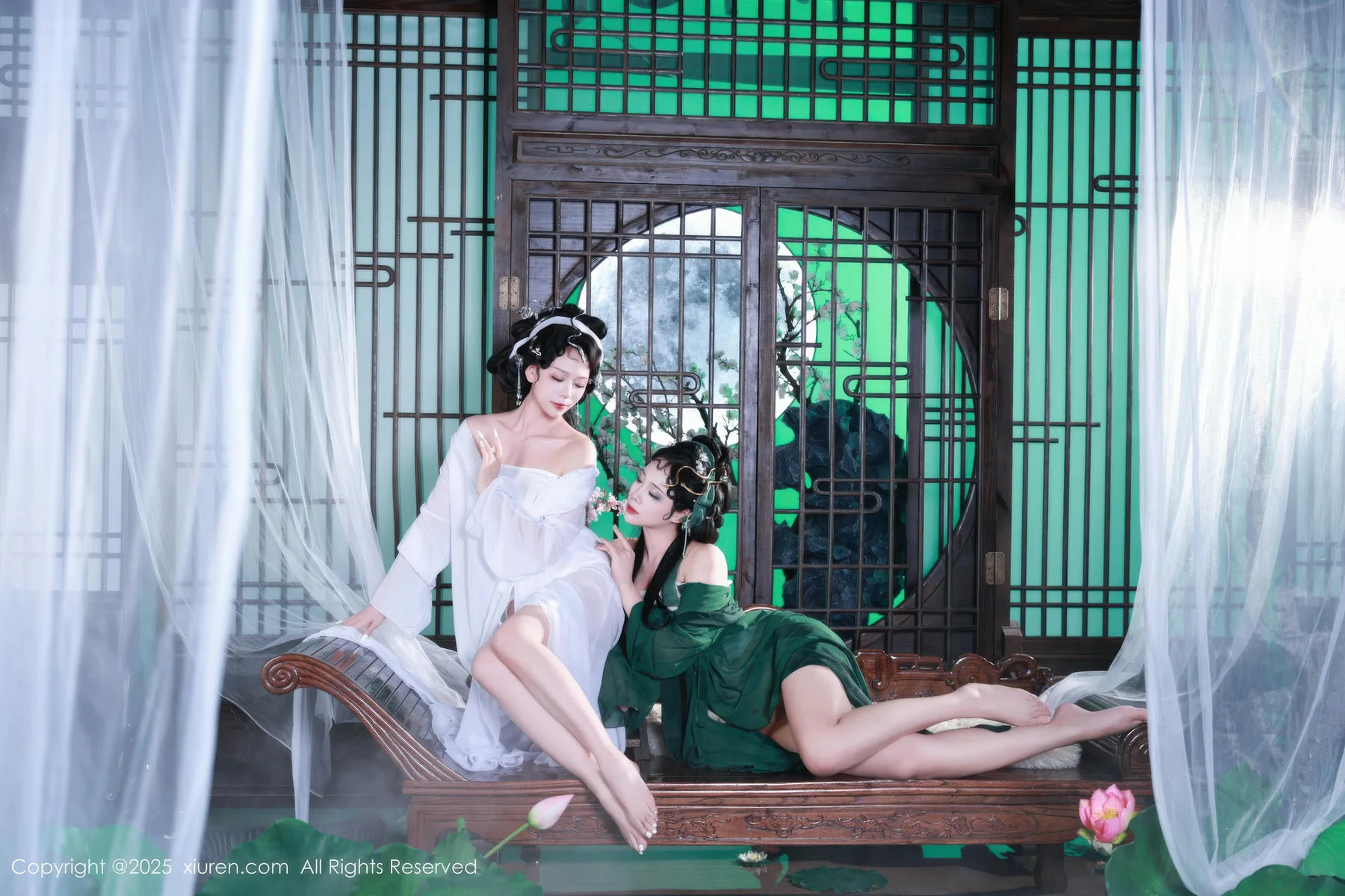 XiuRen 秀人 No.10561 玫瑰我爱你 首次合体古风场景《青蛇》主题拍摄模特合集 - 10