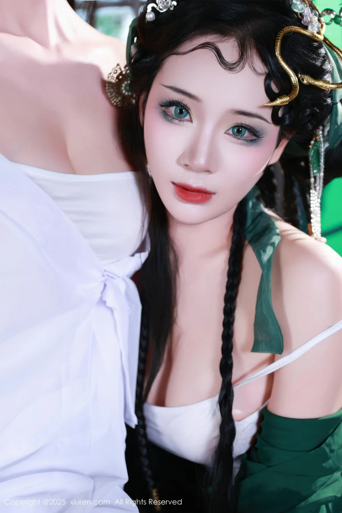 XiuRen 秀人 No.10561 玫瑰我爱你 首次合体古风场景《青蛇》主题拍摄模特合集 - 9