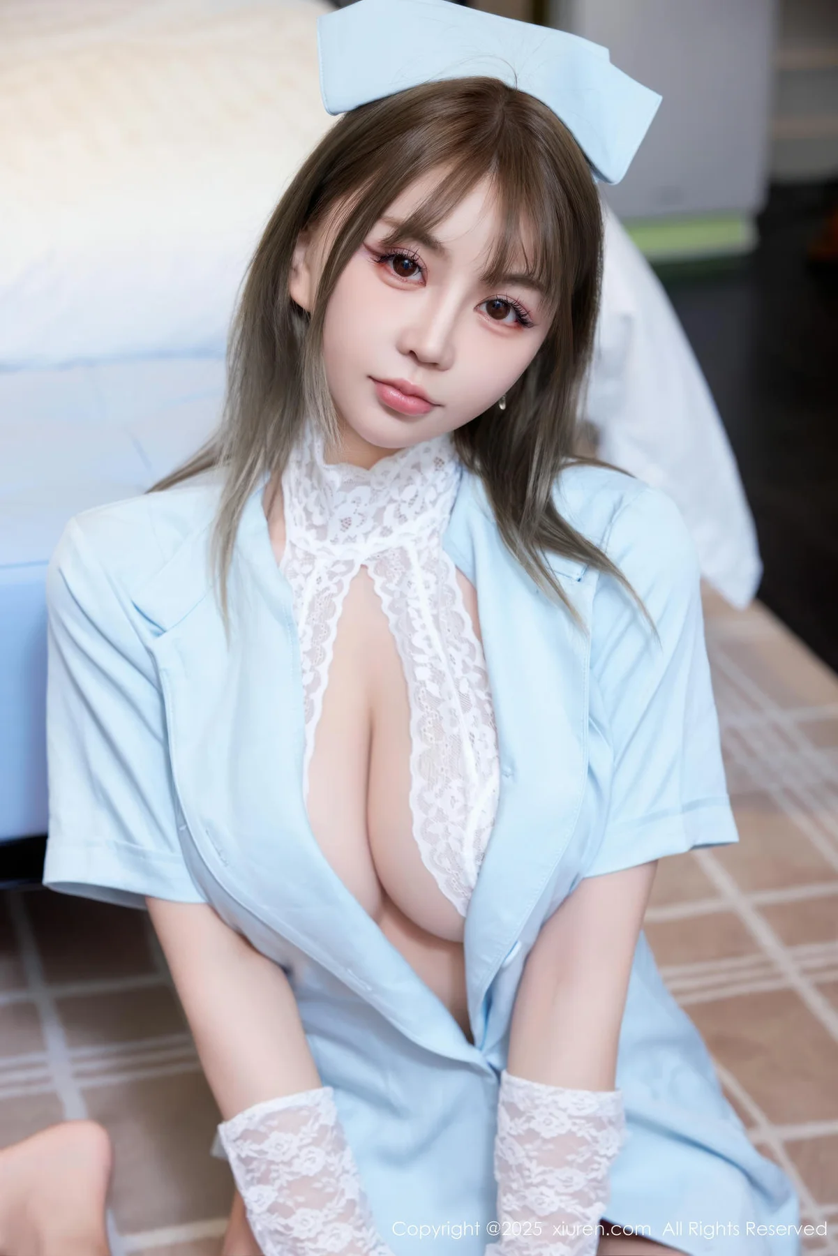 XiuRen 秀人 No.10570 Zoe柚柚 护士爆乳蕾丝 - 2