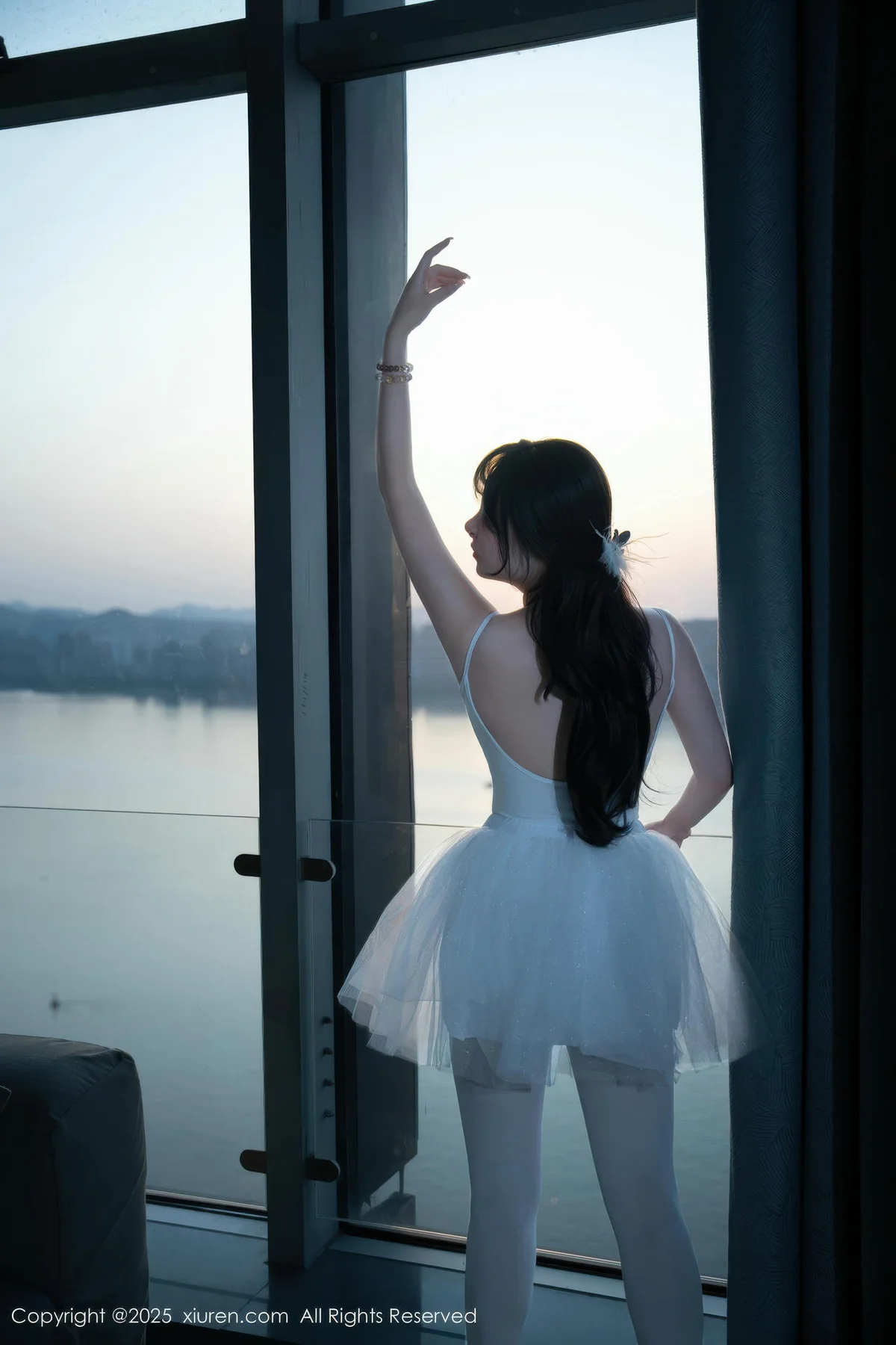 XiuRen 秀人 No.10575 软情 白色芭蕾服 - 1