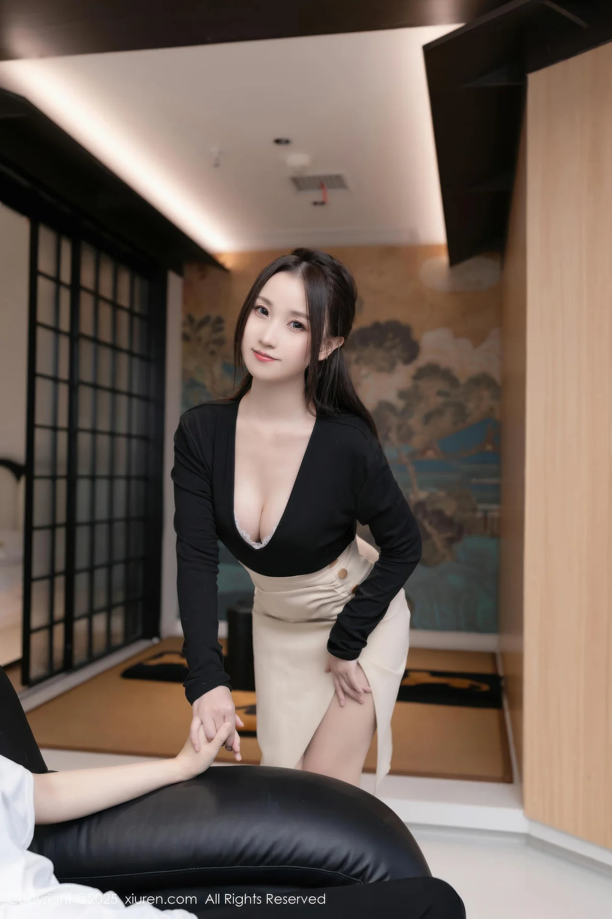 XiuRen 秀人 No.10576 杏子Yada 黑色OL服饰肉色丝袜 - 4