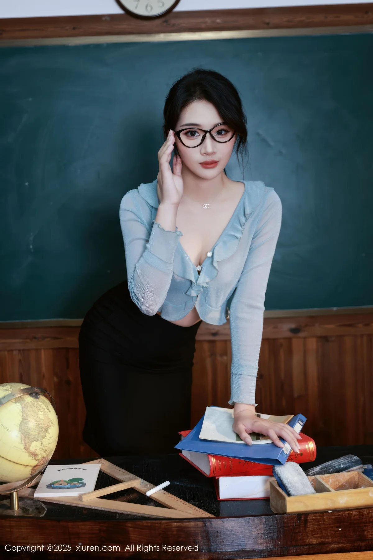 XiuRen 秀人 No.10585 南乔 教室场景拍摄 - 5