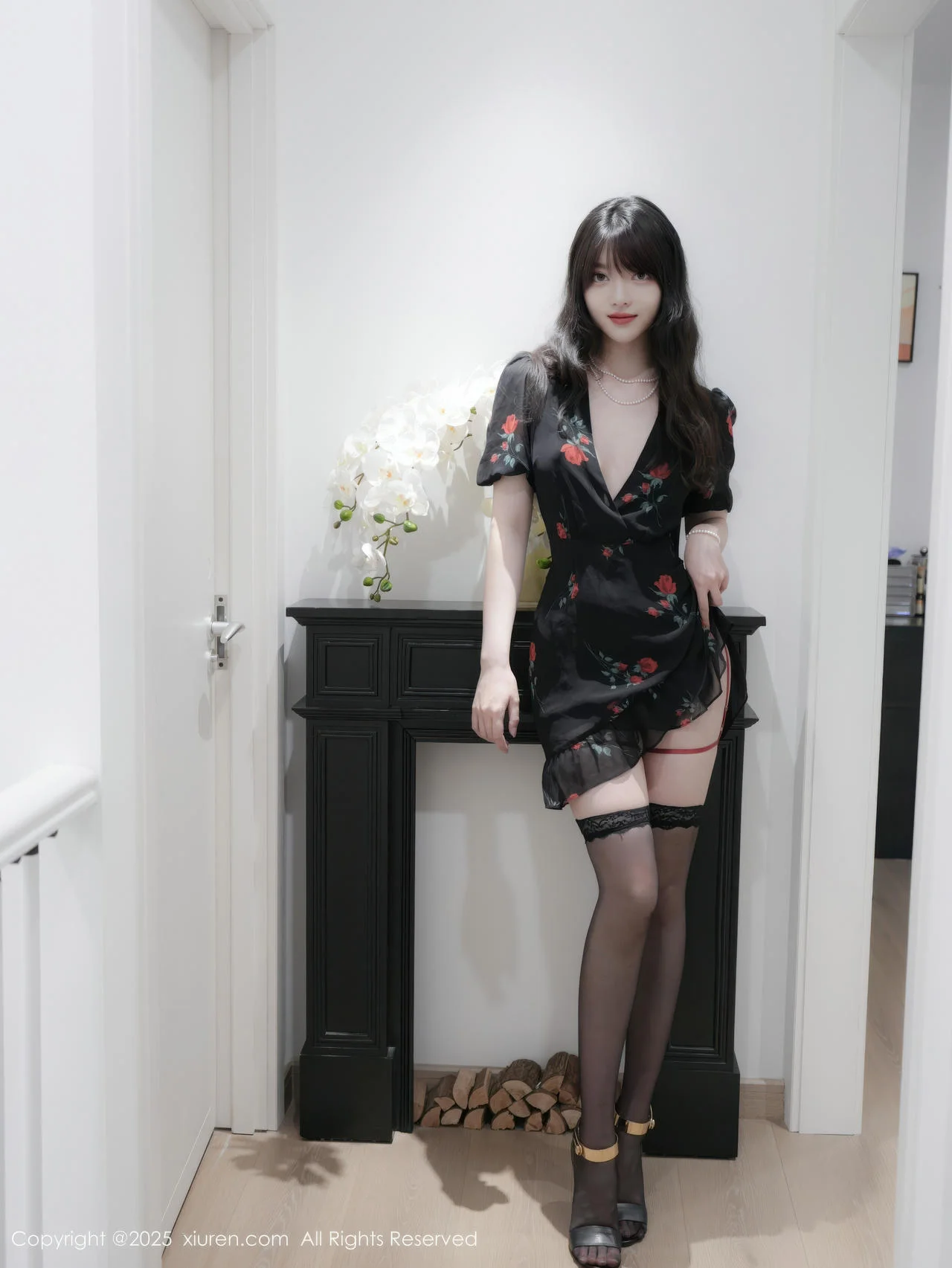 XiuRen 秀人 No.10586 白露lulu 玫瑰黑裙魅惑黑丝 - 3