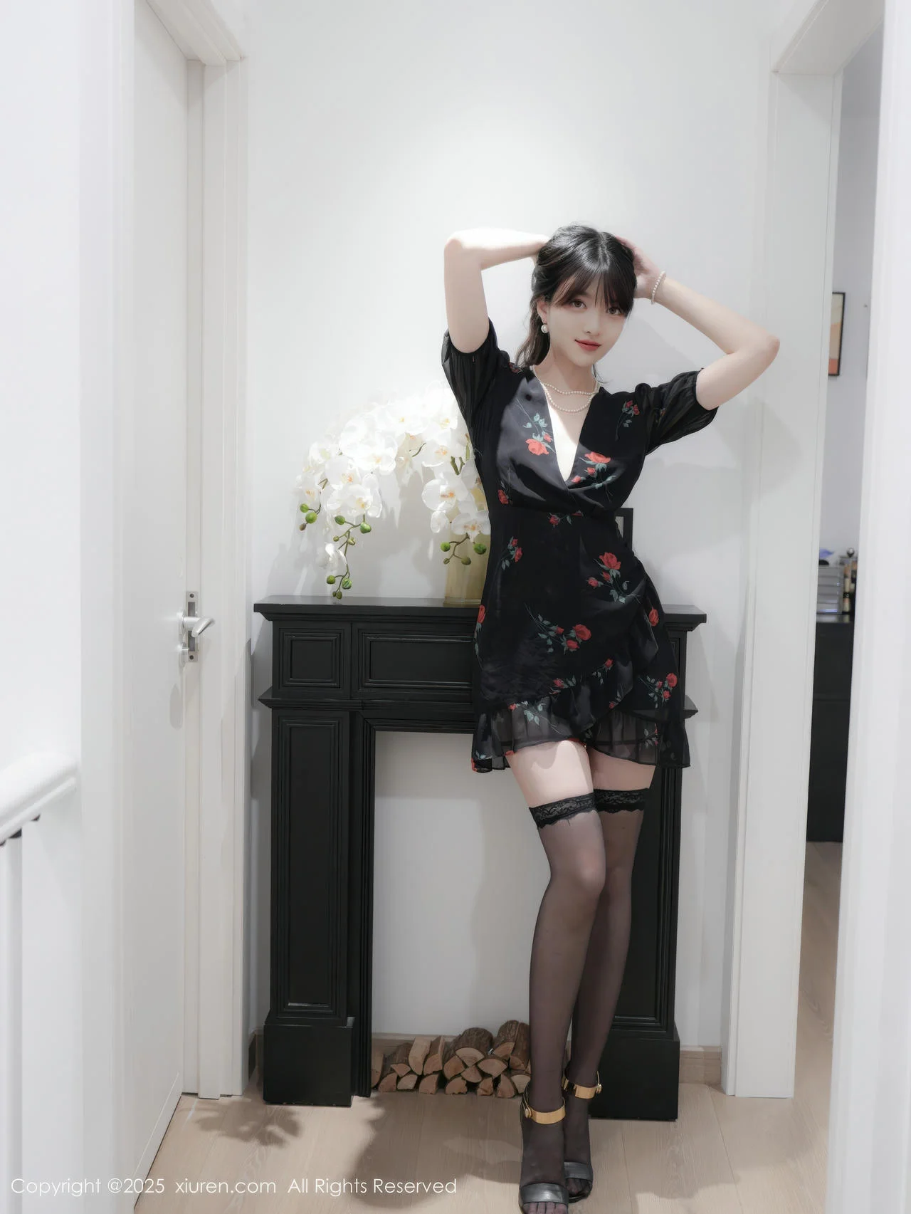 XiuRen 秀人 No.10586 白露lulu 玫瑰黑裙魅惑黑丝 - 4