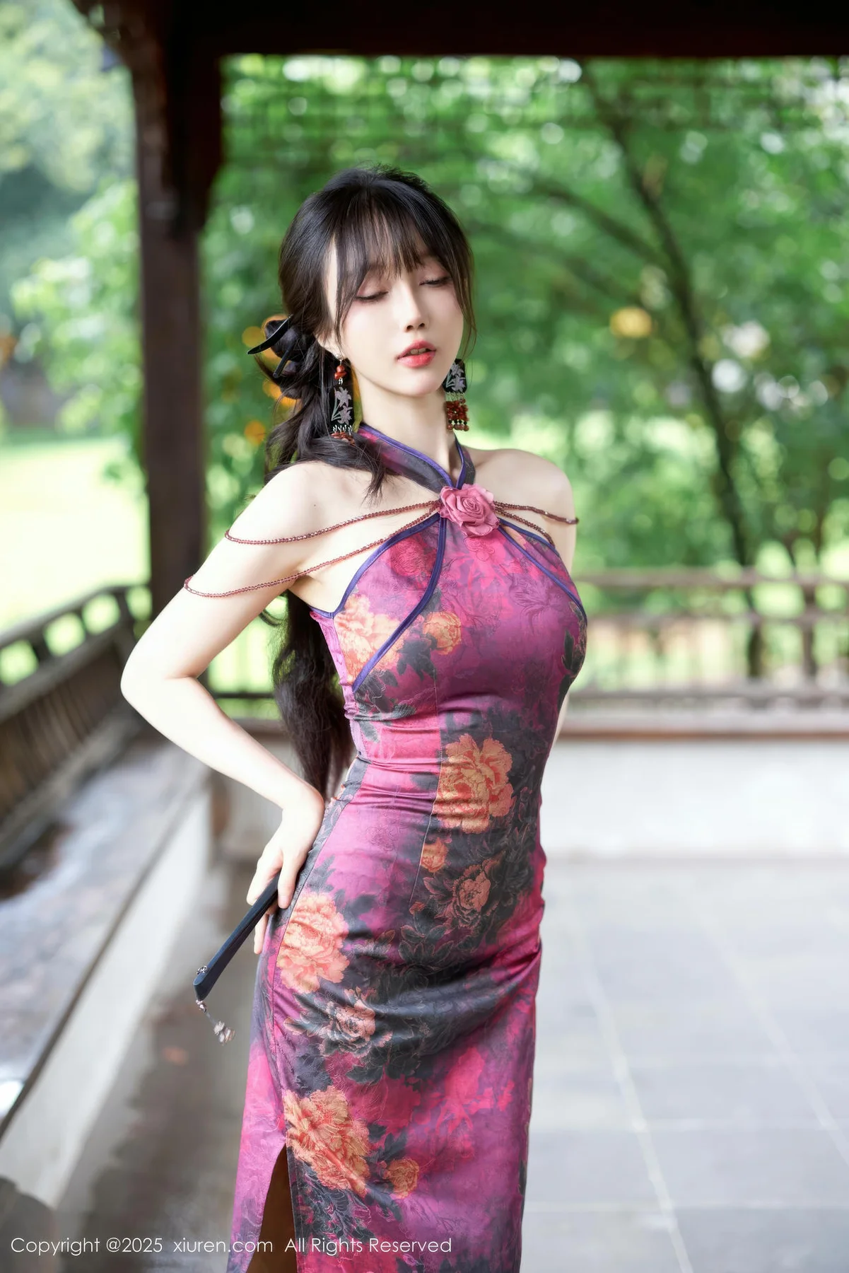 XiuRen 秀人 No.10593 玥儿玥er 紫色旗袍街拍高跟 - 6