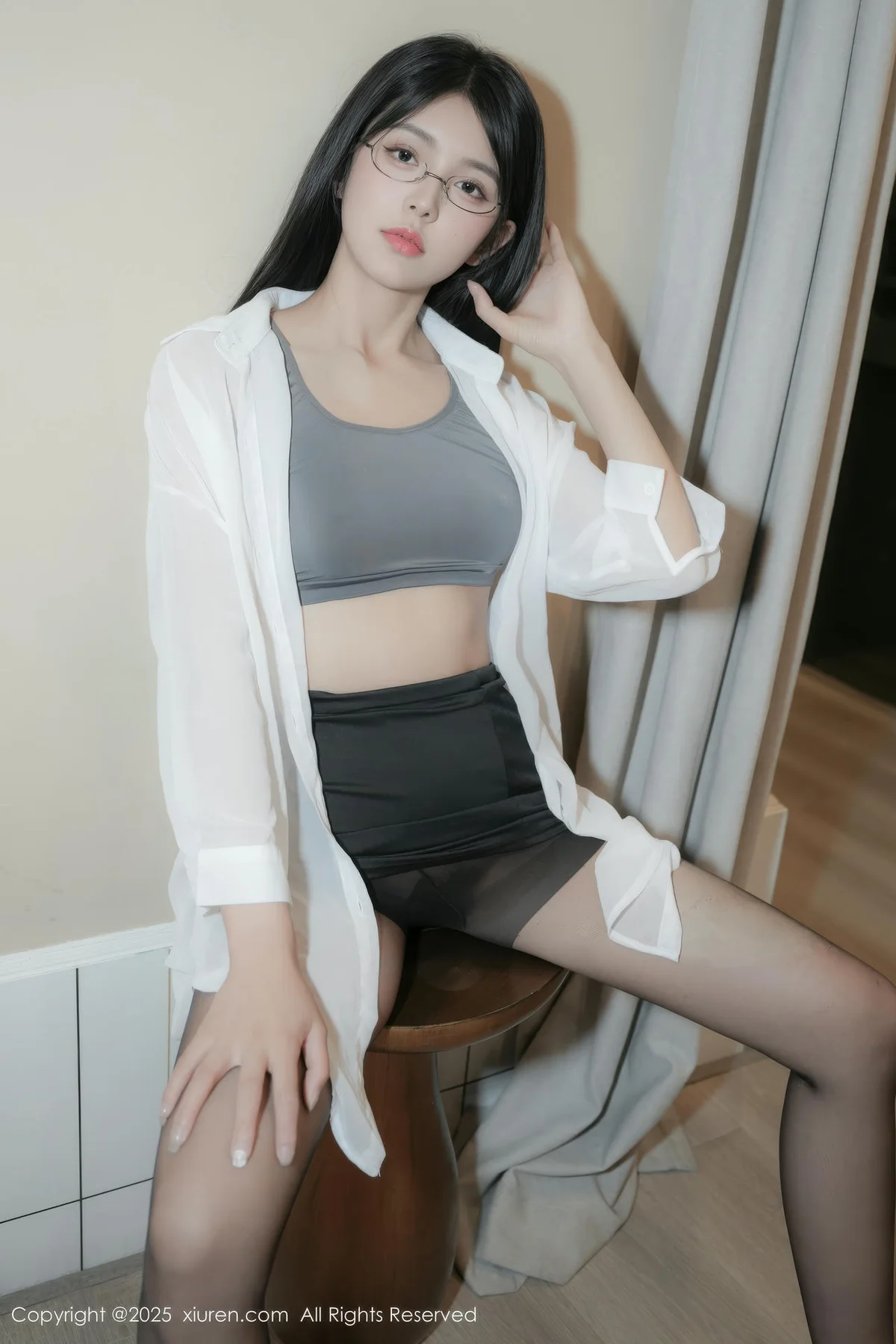 XiuRen 秀人 No.10601 白露lulu 黑色衬衫身材明艳动人 - 5