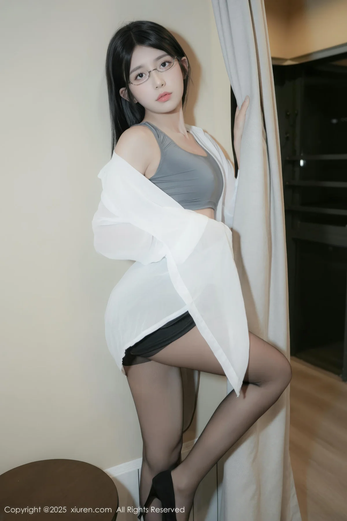 XiuRen 秀人 No.10601 白露lulu 黑色衬衫身材明艳动人 - 10