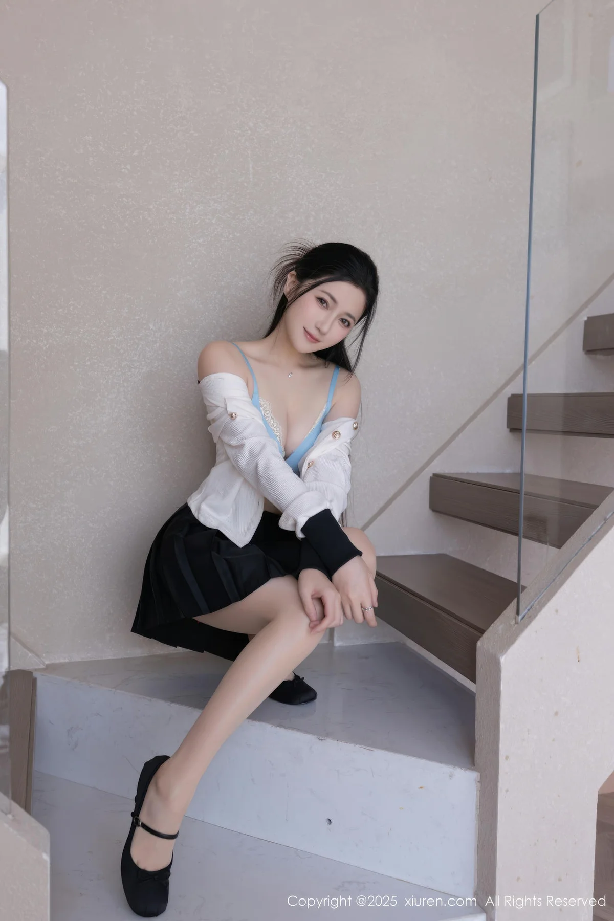 XiuRen 秀人 No.10615 鱼子酱Fish  黑色短裙肉色丝袜 - 10