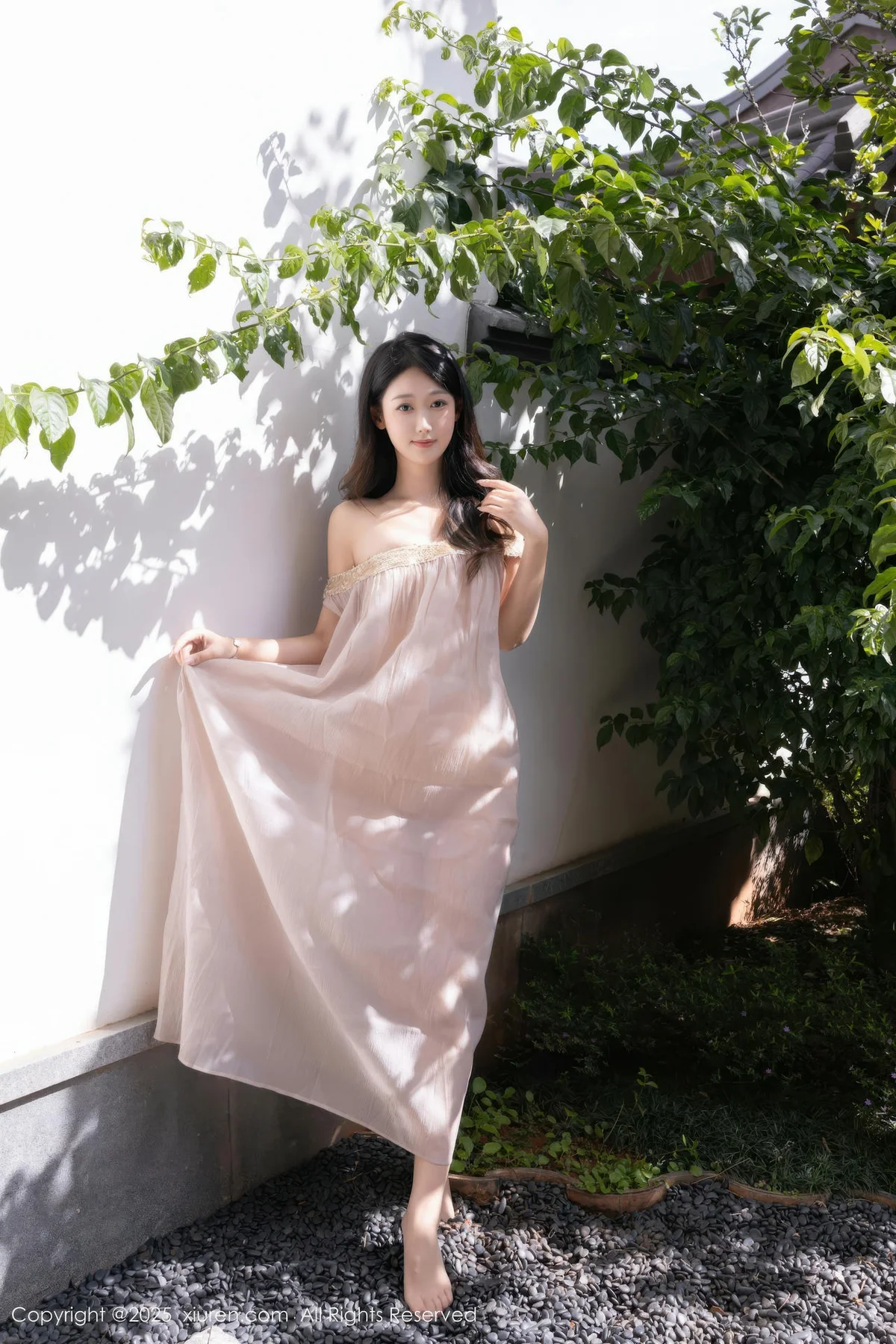 XiuRen 秀人 No.10619 唐安琪 浅色薄纱诱人肉色丝袜 - 5