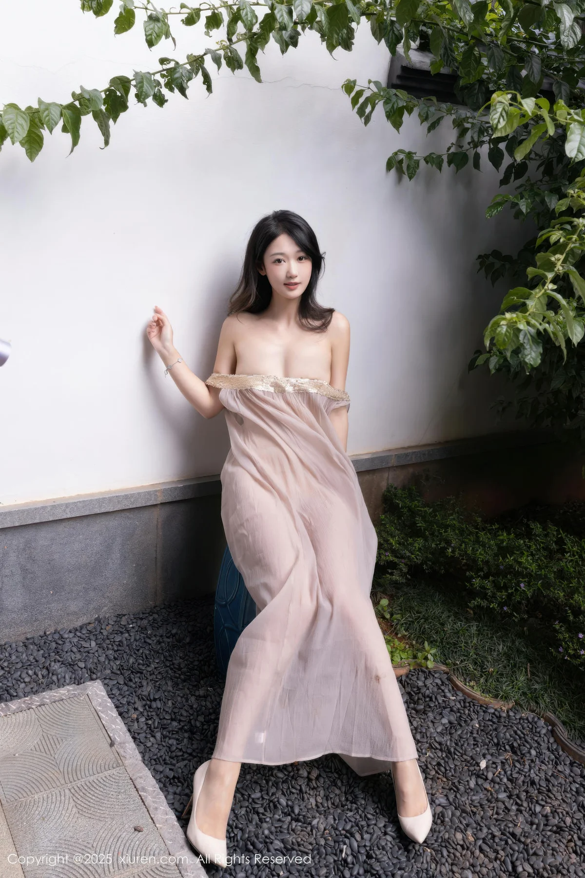 XiuRen 秀人 No.10619 唐安琪 浅色薄纱诱人肉色丝袜 - 9