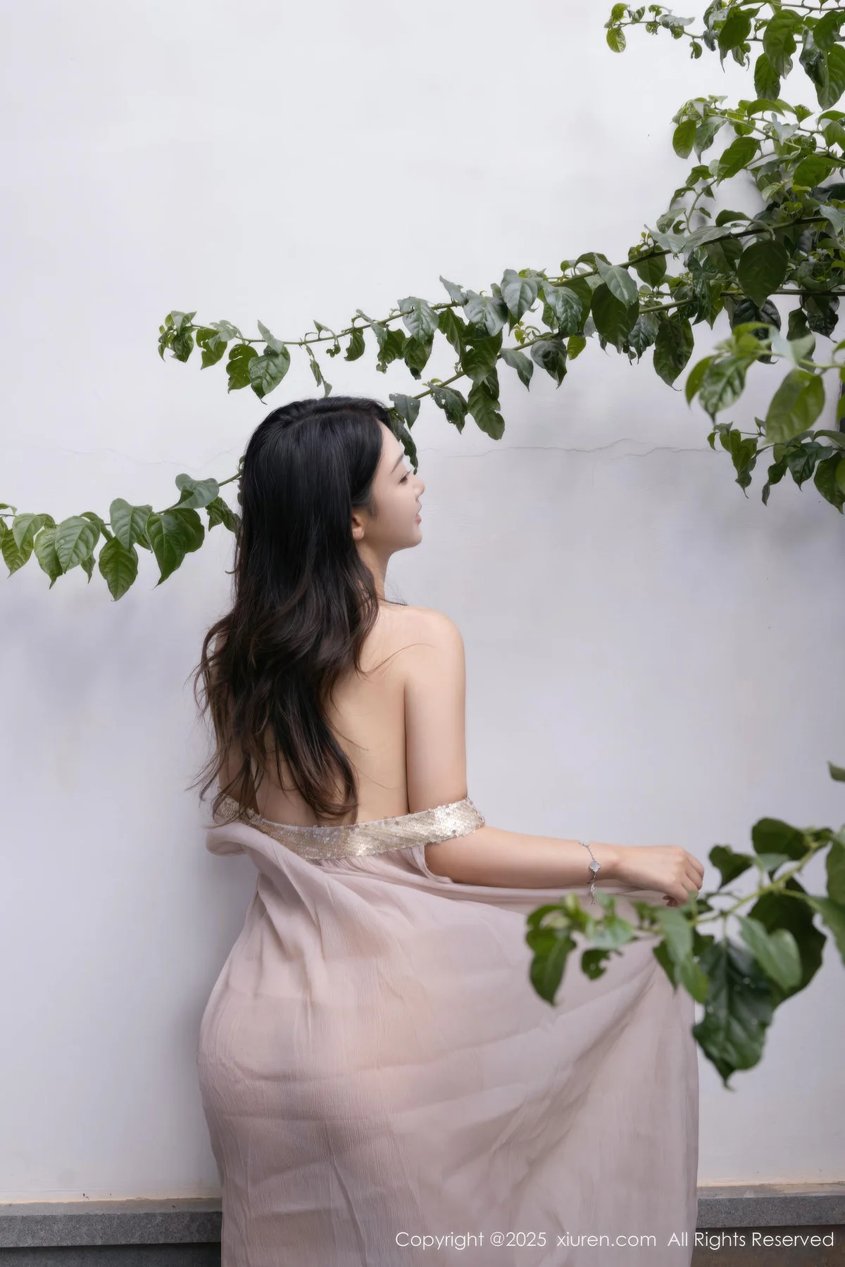 XiuRen 秀人 No.10619 唐安琪 浅色薄纱诱人肉色丝袜 - 10