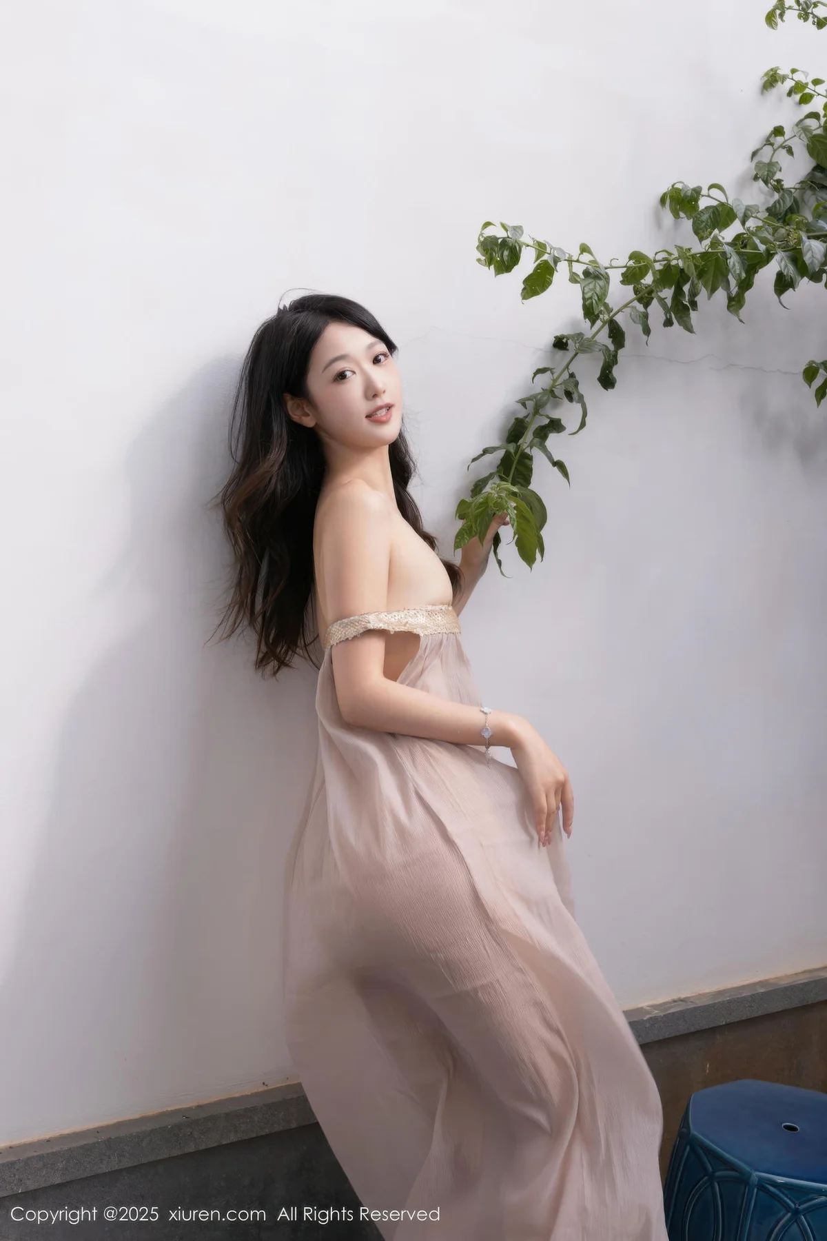 XiuRen 秀人 No.10619 唐安琪 浅色薄纱诱人肉色丝袜 - 4