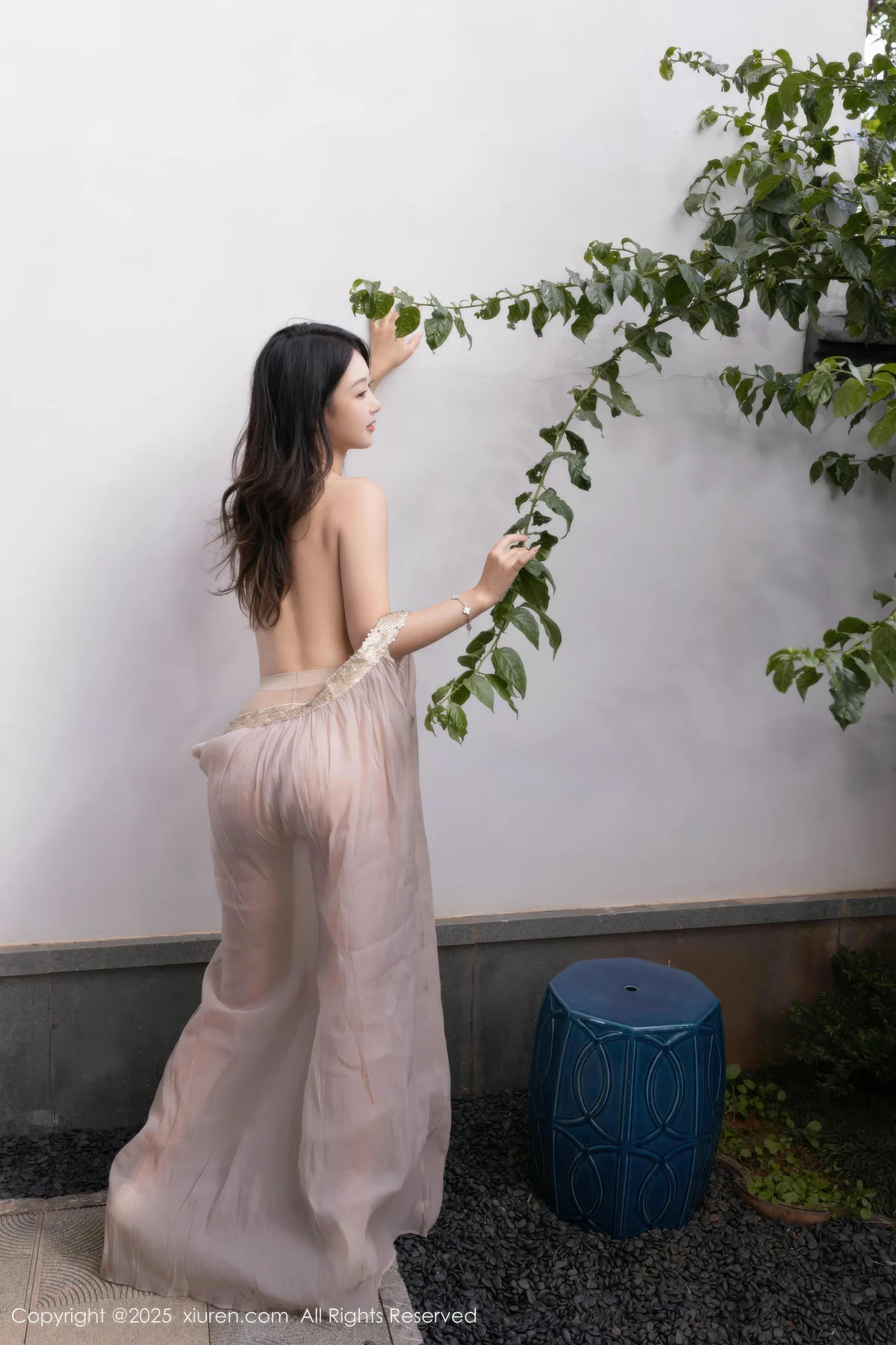 XiuRen 秀人 No.10619 唐安琪 浅色薄纱诱人肉色丝袜 - 8