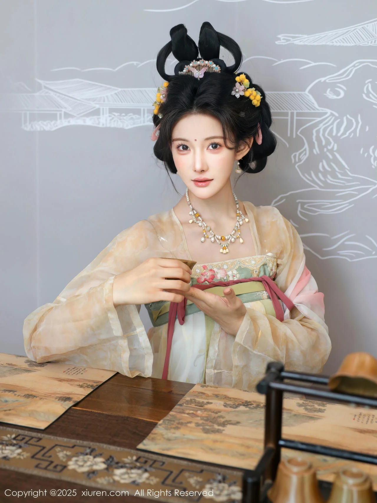 XiuRen 秀人 No.10645 梨霜儿 浅色古装服饰拍摄 - 8