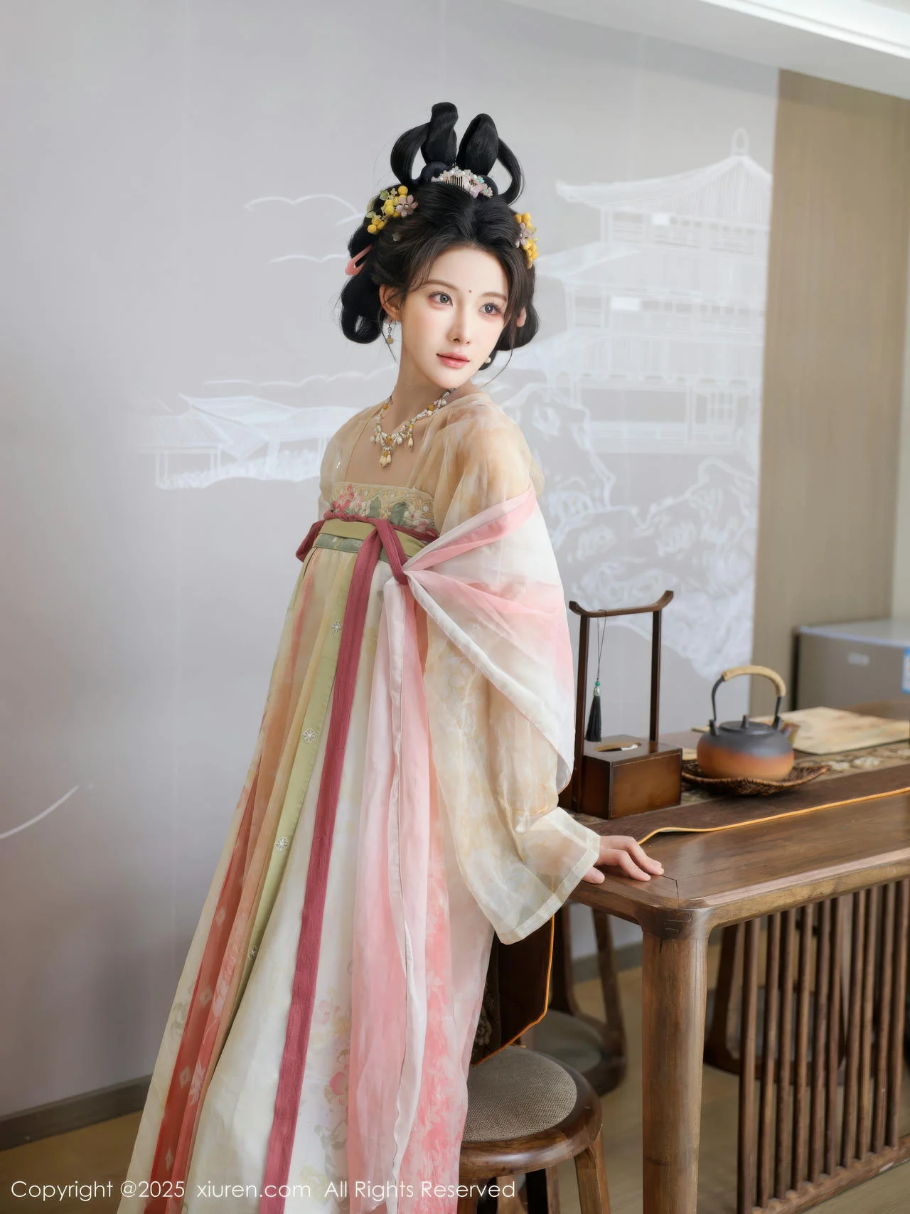 XiuRen 秀人 No.10645 梨霜儿 浅色古装服饰拍摄 - 3