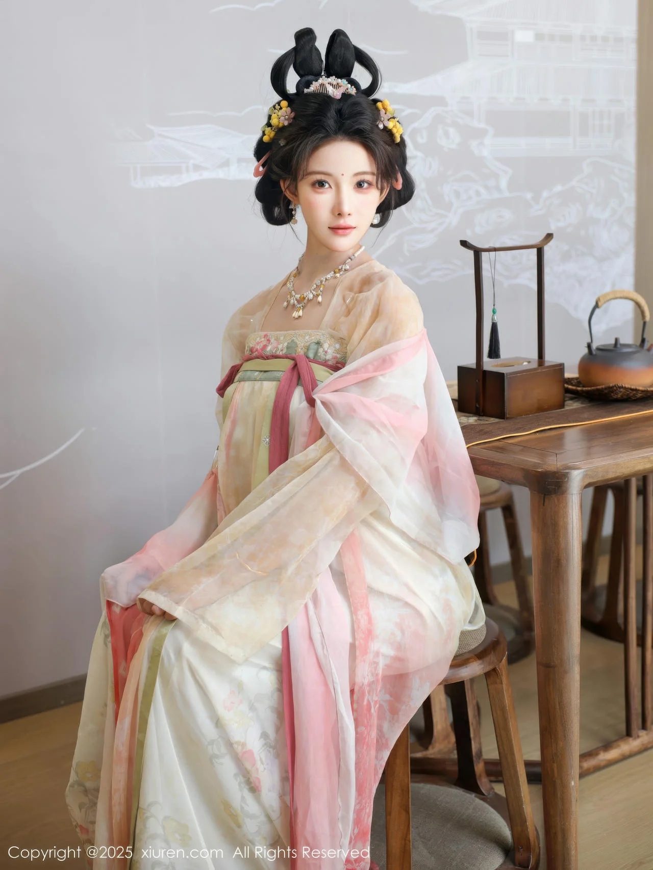 XiuRen 秀人 No.10645 梨霜儿 浅色古装服饰拍摄 - 4