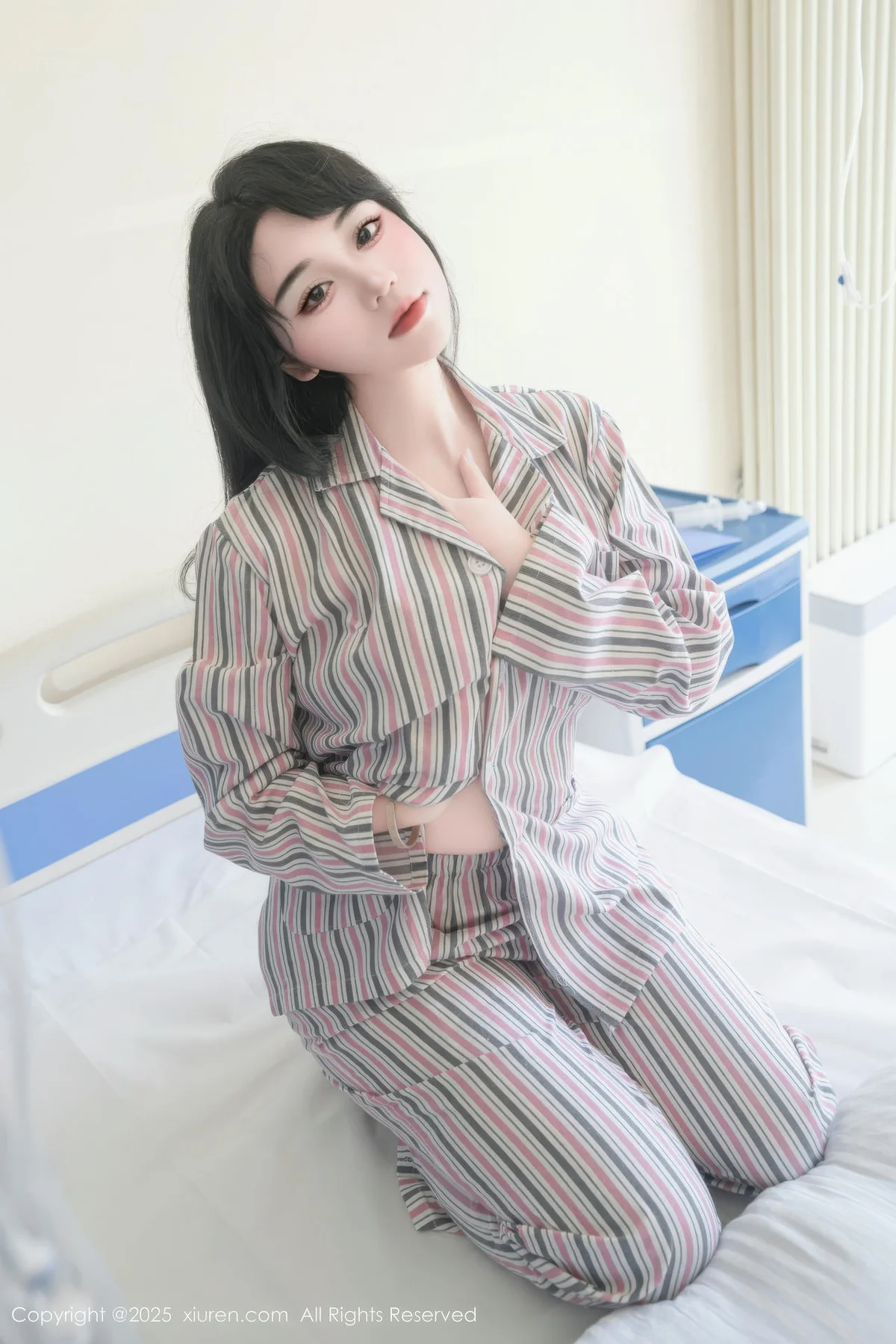 XiuRen 秀人 No.10648 汐汐爱吃草莓 安定医院里的小躁动 - 9