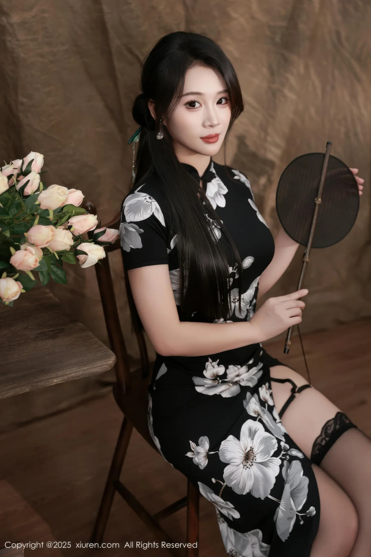 XiuRen 秀人 No.10655 南乔 黑色旗袍紫色情趣内衣 - 5