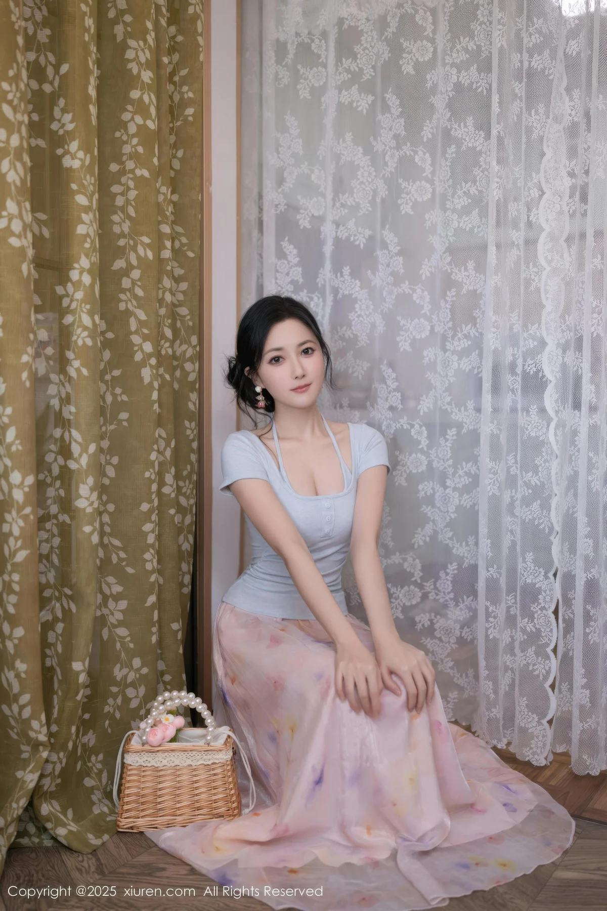 XiuRen 秀人 No.10656 鱼子酱Fish 诱人肉色丝袜 - 2